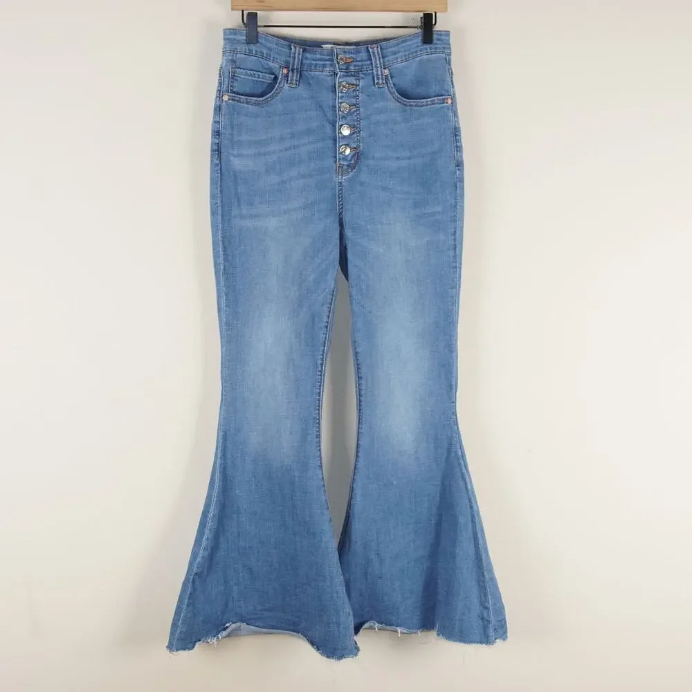 Free People We The Free Irreplaceable Raw Hem Button Fly Blue Flare Jeans Sz 31